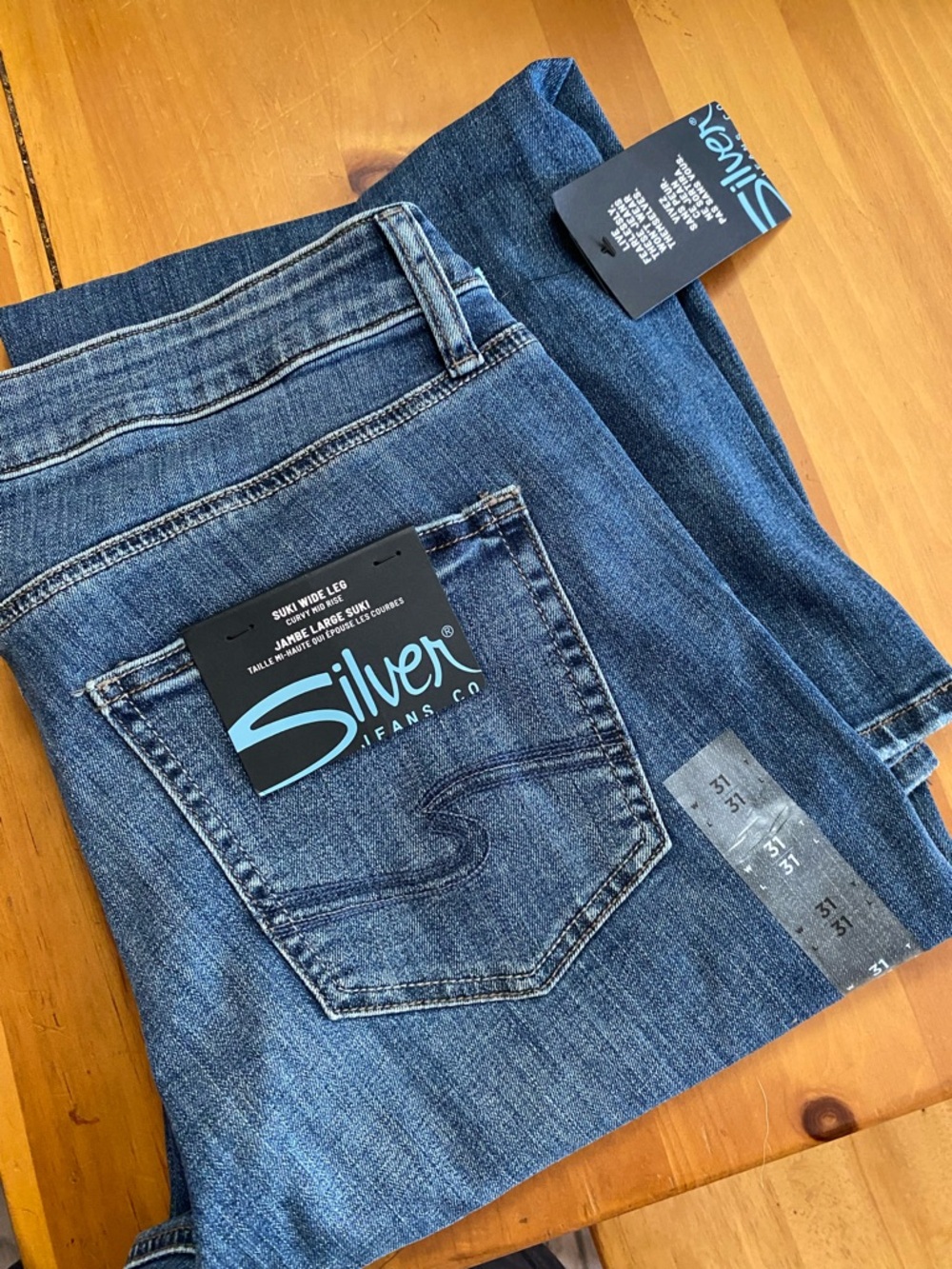Women’s Silver Jeans Medium Blue Wide Leg Denim Jeans